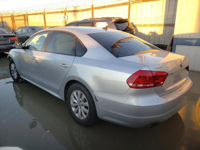 Photo 2 from auction – 2015 VOLKSWAGEN PASSAT S with VIN 1VWAT7A32FC004844