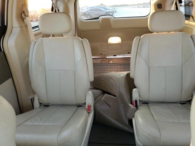 Photo 10 from auction – 2010 CHRYSLER TOWN & COU with VIN 2A4RR6DX0AR123774
