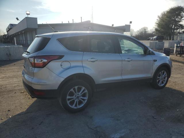 Photo 3 from auction – 2017 FORD ESCAPE SE with VIN 1FMCU0GDXHUA53783