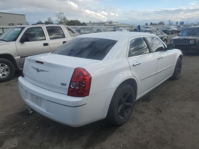 Photo 3 from auction – 2010 CHRYSLER 300 TOURIN with VIN 2C3CA5CV1AH319939