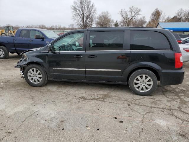 Photo 2 from auction – 2015 CHRYSLER TOWN & COU with VIN 2C4RC1BG4FR552842