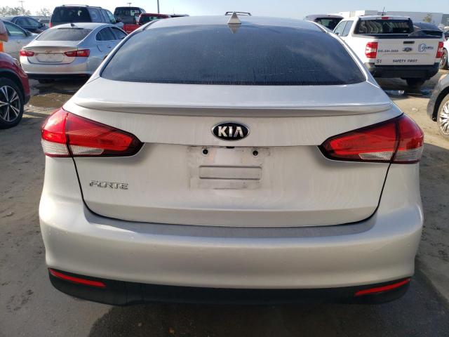 Photo 6 from auction – 2018 KIA FORTE LX with VIN 3KPFL4A76JE227707
