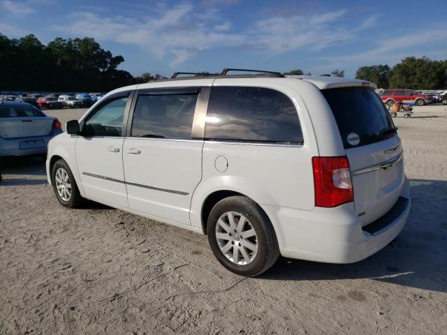 Photo 2 from auction – 2016 CHRYSLER TOWN & COU with VIN 2C4RC1BG2GR165675