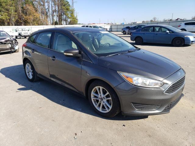 Zdjęcie 4 z aukcji – 2017 FORD FOCUS SE z VIN 1FADP3K23HL249860