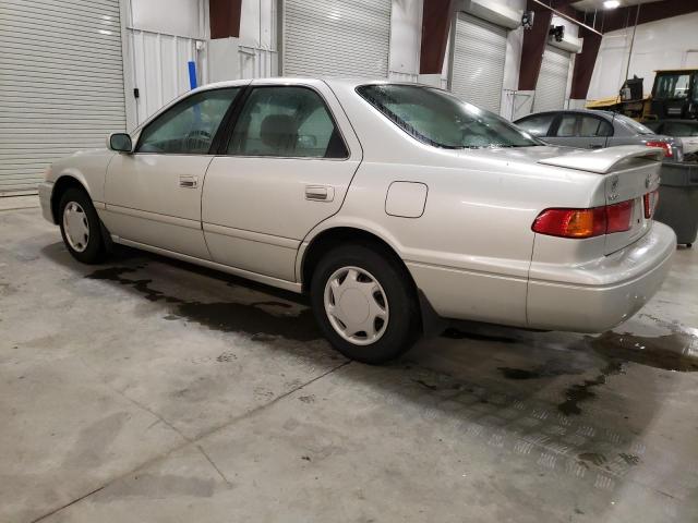 Photo 2 from auction – 2000 TOYOTA CAMRY CE with VIN 4T1BG22K4YU700005