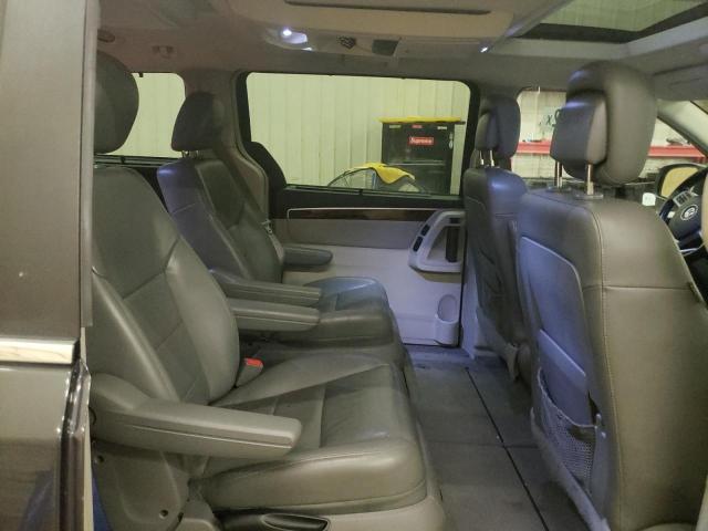 Photo 11 from auction – 2011 VOLKSWAGEN ROUTAN with VIN 2V4RW6DG0BR668511