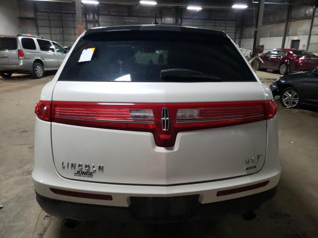 Photo 6 from auction – 2014 LINCOLN MKT with VIN 2LMHJ5AT7EBL52701