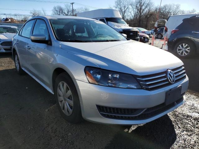 Photo 4 from auction – 2013 VOLKSWAGEN PASSAT S with VIN 1VWAP7A33DC024957