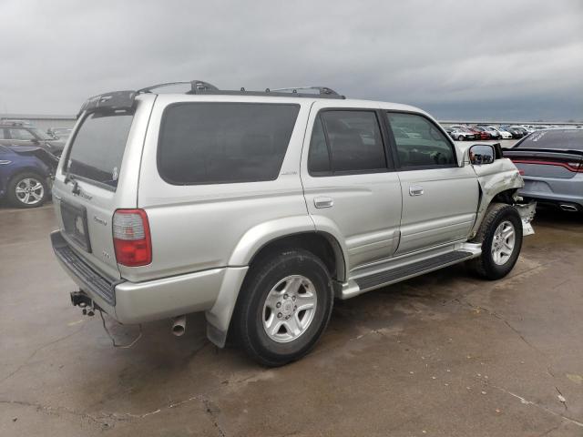 Photo 3 from auction – 2000 TOYOTA 4RUNNER LI with VIN JT3GN87R1Y0144580