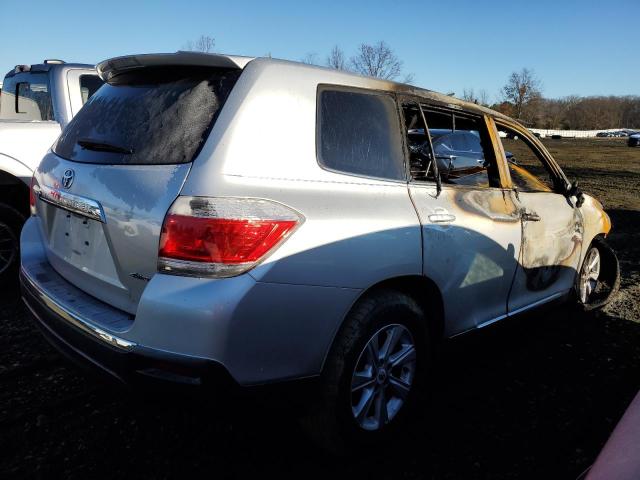 Photo 3 from auction – 2011 TOYOTA HIGHLANDER with VIN 5TDBK3EH7BS074924