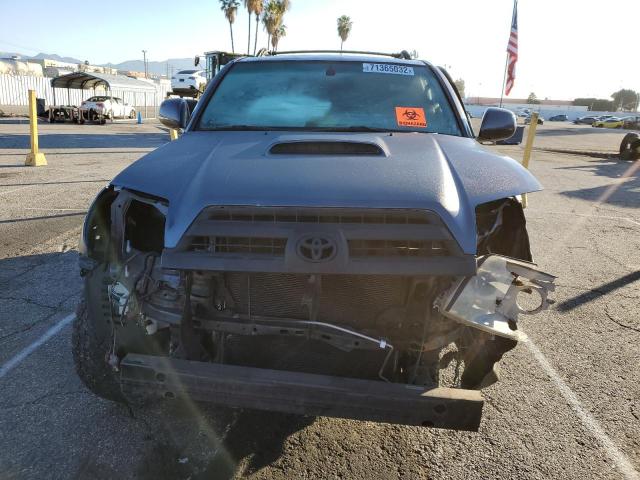Photo 5 from auction – 2004 TOYOTA 4RUNNER SR with VIN JTEZU14R040024875