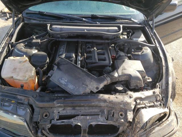 Photo 11 from auction – 2000 BMW 323 I with VIN WBAAM3333YKC65687