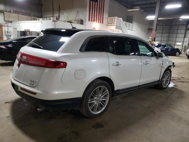 Photo 3 from auction – 2014 LINCOLN MKT with VIN 2LMHJ5AT7EBL52701