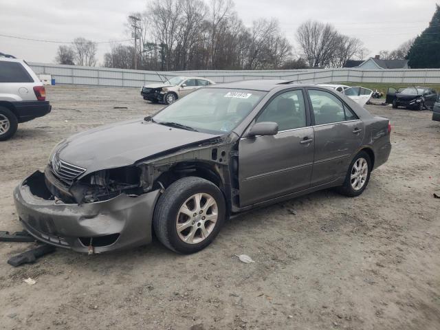 TOYOTA CAMRY LE 2005 with VIN 4T1BE30K95U515152 - Photo from auction