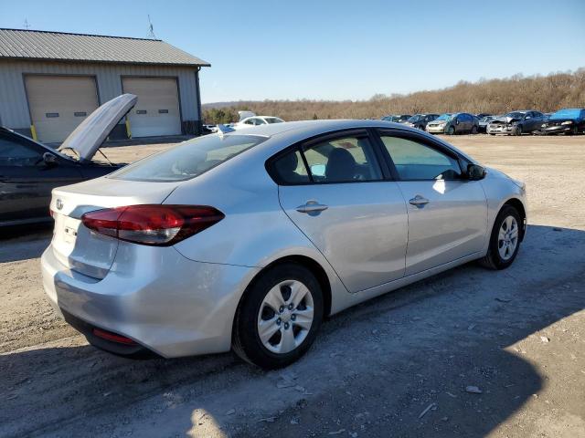 Photo 3 from auction – 2018 KIA FORTE LX with VIN 3KPFK4A72JE270783