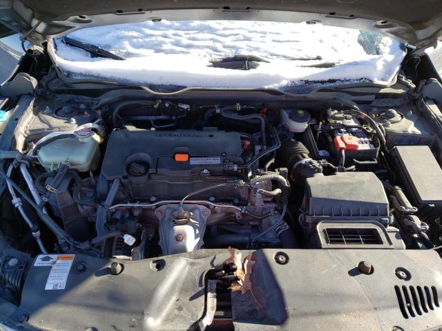 Photo 11 from auction – 2018 HONDA CIVIC EX with VIN 19XFC2F79JE000492