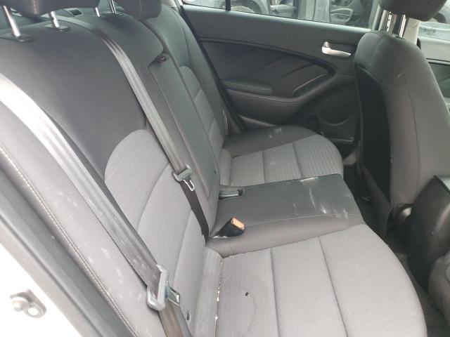 Photo 10 from auction – 2018 KIA FORTE LX with VIN 3KPFL4A76JE259718