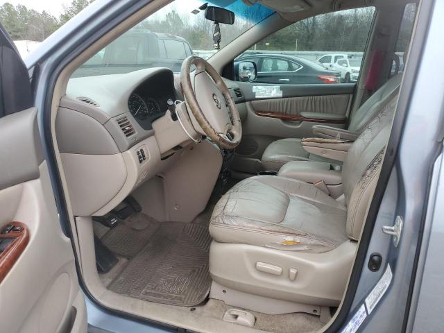 Photo 7 from auction – 2004 TOYOTA SIENNA XLE with VIN 5TDZA22C04S040282