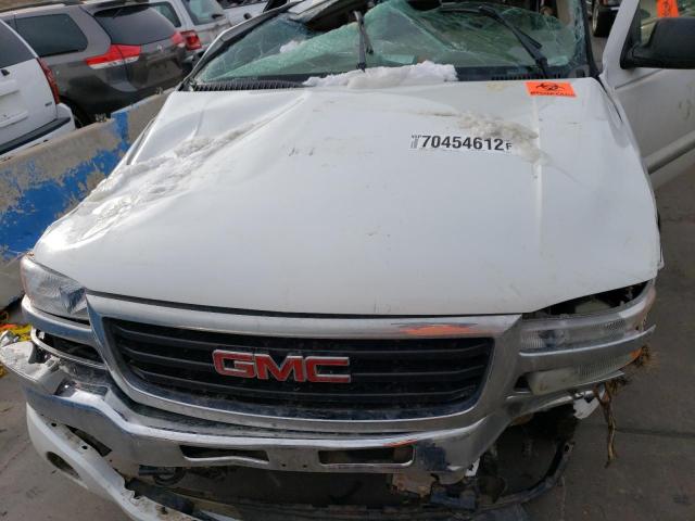 Photo 11 from auction – 2005 GMC NEW SIERRA with VIN 2GTEK13T651340437