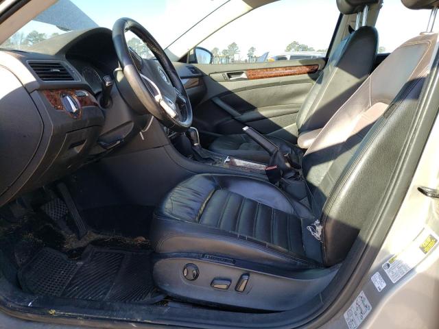 Photo 7 from auction – 2012 VOLKSWAGEN PASSAT SEL with VIN 1VWCM7A38CC010052