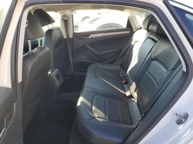 Photo 10 from auction – 2015 VOLKSWAGEN PASSAT S with VIN 1VWAT7A35FC092966