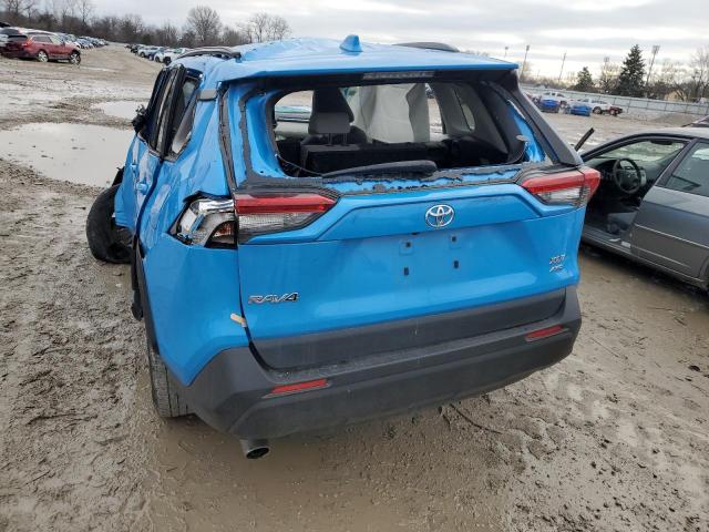 Photo 6 from auction – 2020 TOYOTA RAV4 XLE with VIN JTMP1RFVXLJ033637