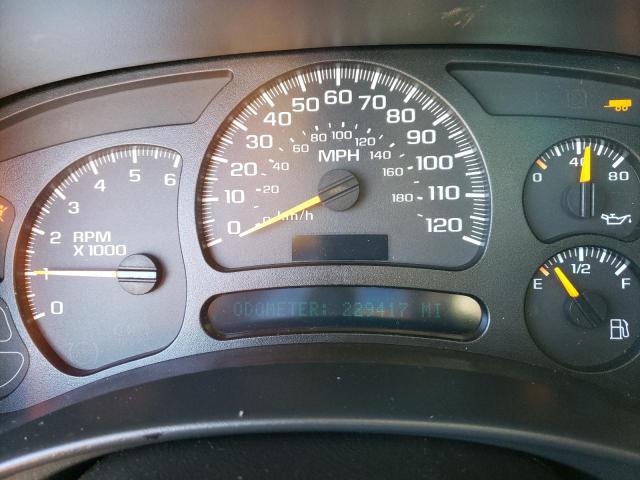 Photo 9 from auction – 2005 CHEVROLET SILVERADO with VIN 1GCEC14XX5Z200431