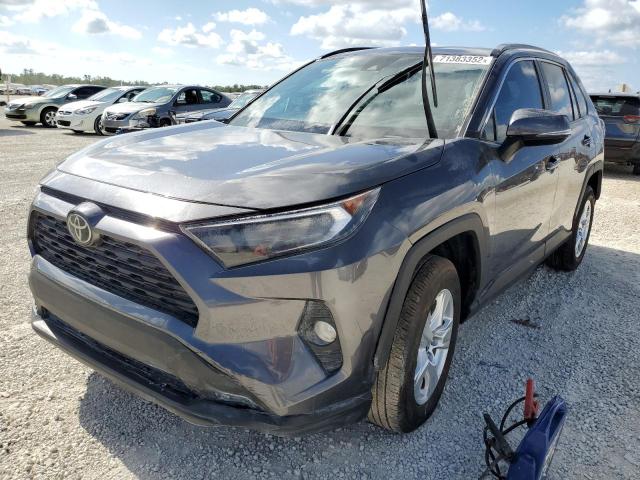 TOYOTA RAV4 XLE 2021 with VIN 2T3W1RFV5MC167388 - Photo from auction