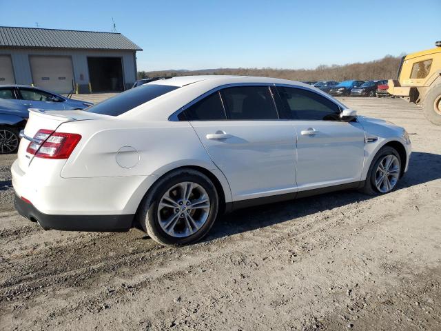 Photo 3 from auction – 2017 FORD TAURUS SEL with VIN 1FAHP2E87HG125000