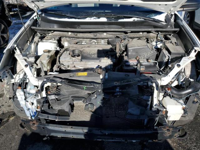 Photo 11 from auction – 2013 TOYOTA RAV4 LE with VIN JTMBFREV2DD019728