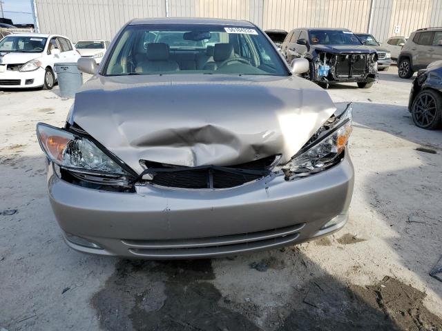 Photo 5 from auction – 2004 TOYOTA CAMRY LE with VIN 4T1BE30K34U809841