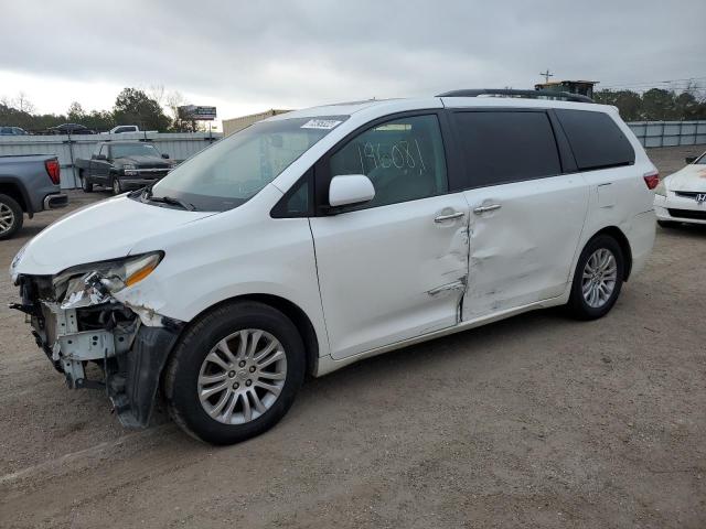 Photo 1 from auction – 2015 TOYOTA SIENNA XLE with VIN 5TDYK3DC8FS545677