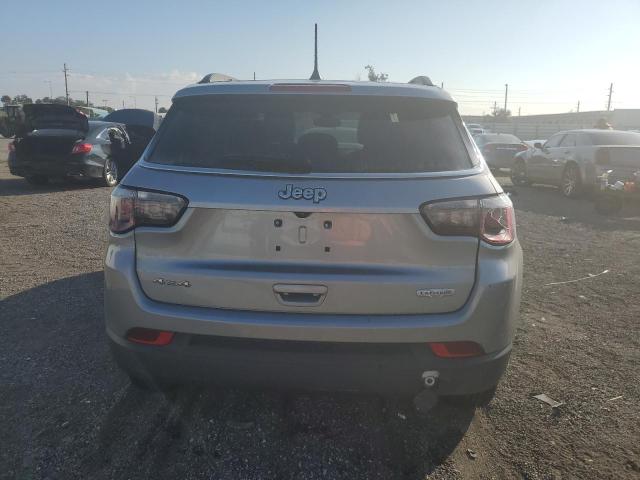 Photo 6 from auction – 2018 JEEP COMPASS LA with VIN 3C4NJDBB4JT290675