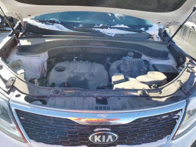 Photo 12 from auction – 2015 KIA SORENTO LX with VIN 5XYKTCA66FG568387