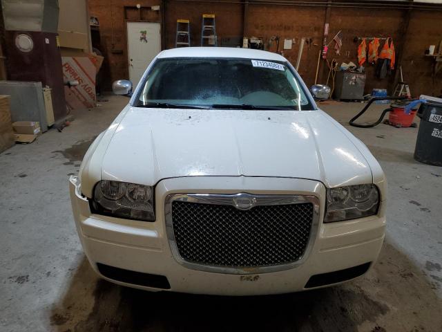 Photo 5 from auction – 2008 CHRYSLER 300 LX with VIN 2C3KA43R28H250830