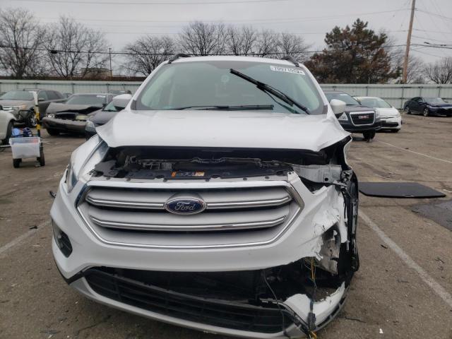 Photo 5 from auction – 2018 FORD ESCAPE SE with VIN 1FMCU0GD6JUC49371