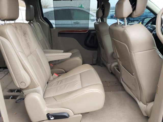 Photo 11 from auction – 2015 CHRYSLER TOWN & COU with VIN 2C4RC1GG6FR699480