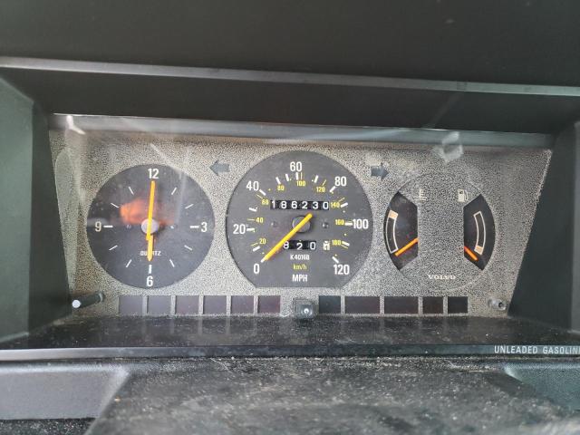 Photo 9 from auction – 1993 VOLVO 240 with VIN YV1AS8316P1488418