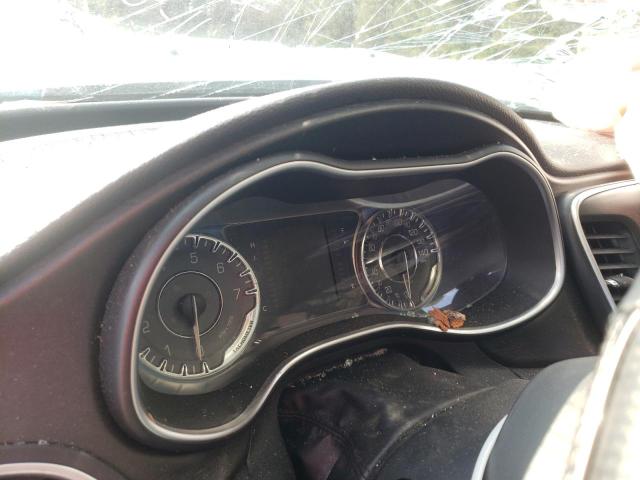 Photo 9 from auction – 2015 CHRYSLER 200 LIMITE with VIN 1C3CCCAB1FN618790