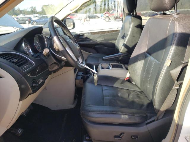 Photo 7 from auction – 2016 CHRYSLER TOWN & COU with VIN 2C4RC1BG2GR165675