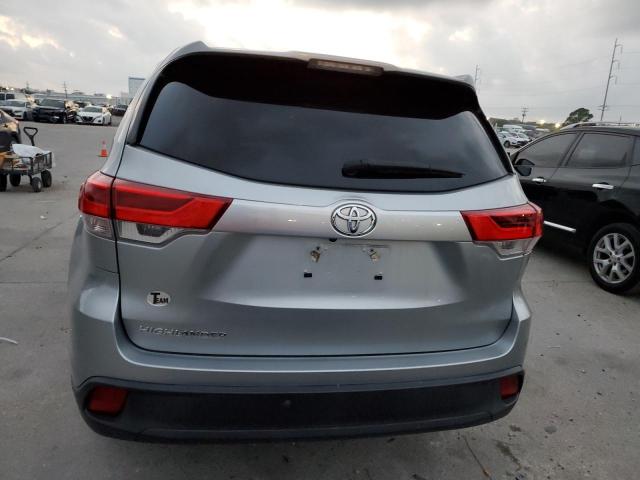 Photo 6 from auction – 2019 TOYOTA HIGHLANDER with VIN 5TDZZRFH0KS318506