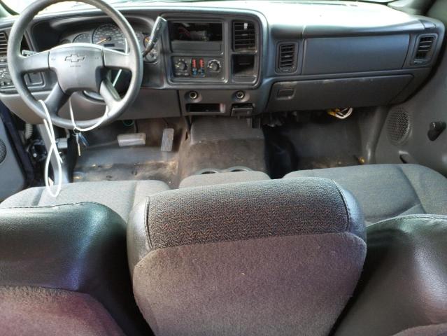 Photo 8 from auction – 2005 CHEVROLET SILVERADO with VIN 1GCEC19XX5Z217030