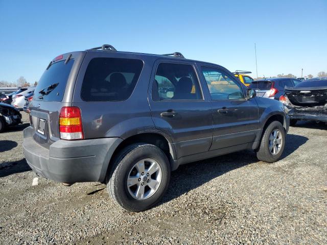 Photo 3 from auction – 2005 FORD ESCAPE XLT with VIN 1FMYU03175KA63020