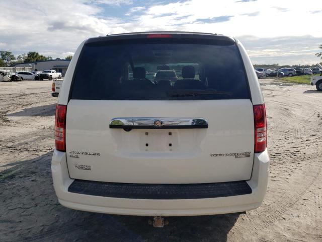 Photo 6 from auction – 2010 CHRYSLER TOWN & COU with VIN 2A4RR5DX1AR161735