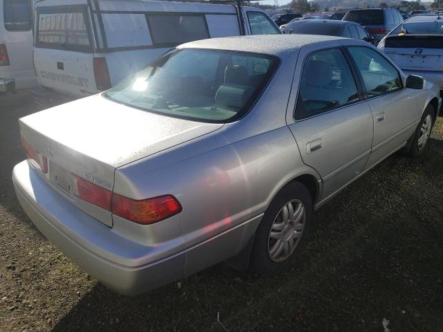 Photo 3 from auction – 2000 TOYOTA CAMRY CE with VIN JT2BG22K0Y0454767