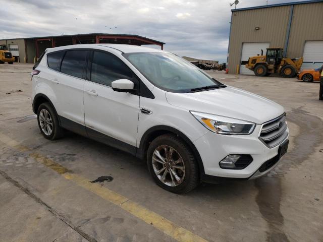 Photo 4 from auction – 2017 FORD ESCAPE SE with VIN 1FMCU0GD7HUB45871
