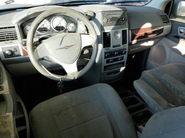 Photo 8 from auction – 2010 CHRYSLER TOWN & COU with VIN 2A4RR5D16AR200914
