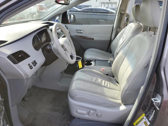 Photo 7 from auction – 2011 TOYOTA SIENNA XLE with VIN 5TDYK3DC7BS140758