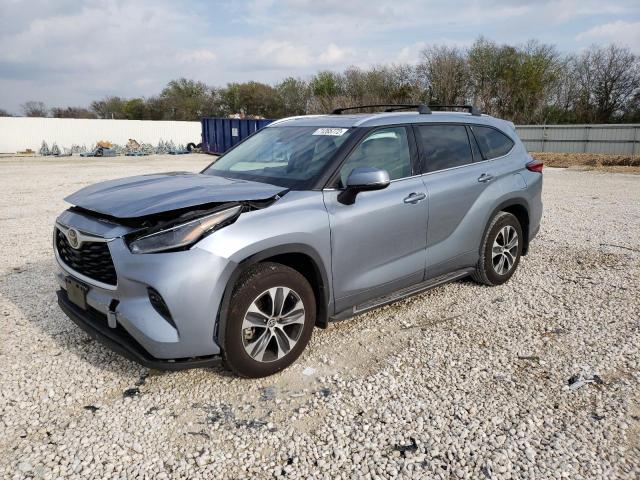 TOYOTA HIGHLANDER 2021 with VIN 5TDGZRAH6MS048974 - Photo from auction