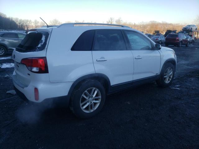 Photo 3 from auction – 2015 KIA SORENTO LX with VIN 5XYKTDA60FG651268